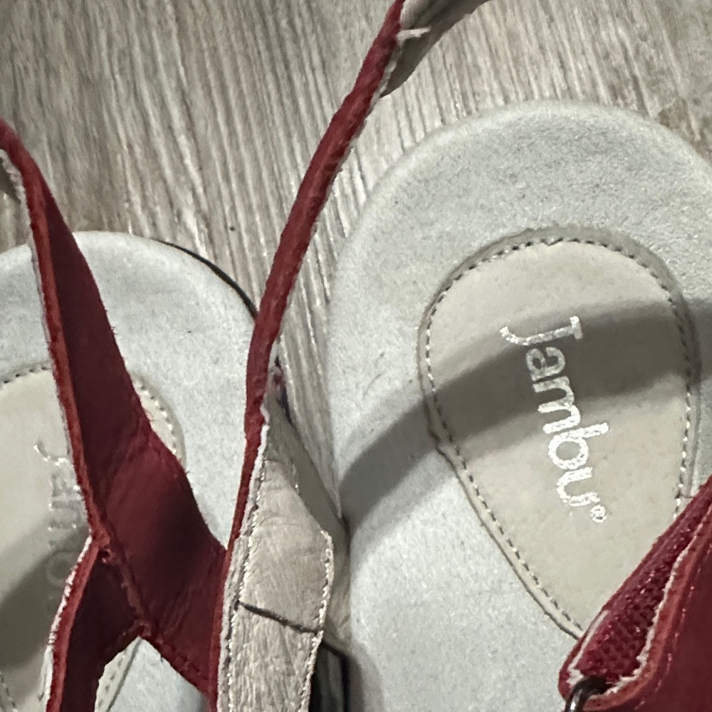 Jambu Women's Red Floral Sandals - Picture 2 of 10